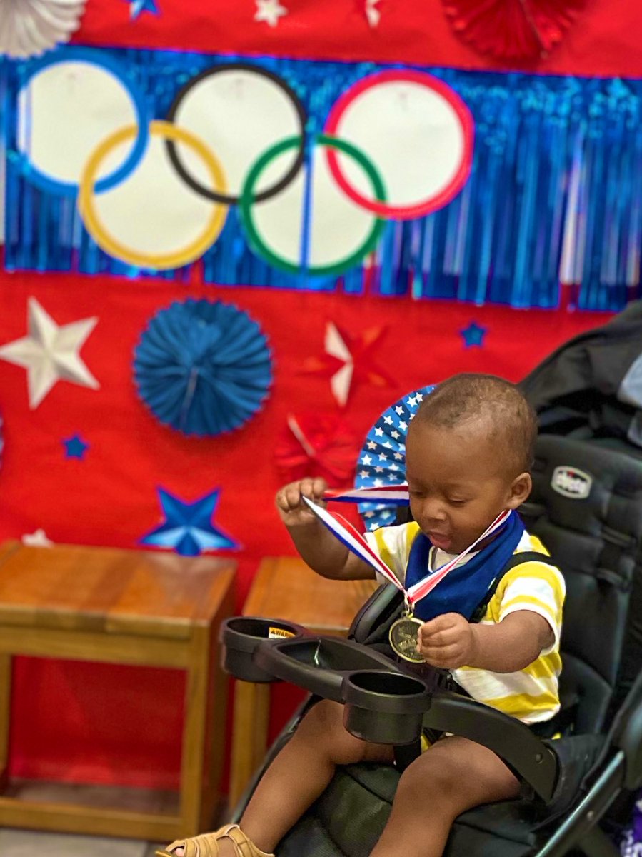 Runs4Ed's tweet image. Liam was just 2 months old when we first visited the library. Now he's running around and just earned his first "medal" for completing all his summer reading badges. Loving the "Read to Paris" theme! 📚✨ #literacy #libraryfun Thank you for teaching & bringing me! @lfinney808🥰😘