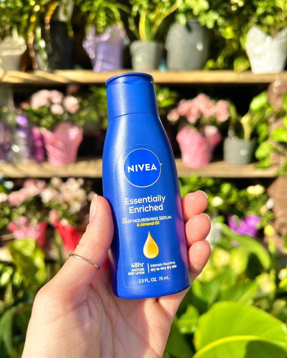 Even the bottle glows 🤭​
​
Get your hands on Essentially Enriched through the link. bit.ly/3VOQt29

#NIVEAUSA #NourishOn #NourishWithNIVEA #Glow #Glowing