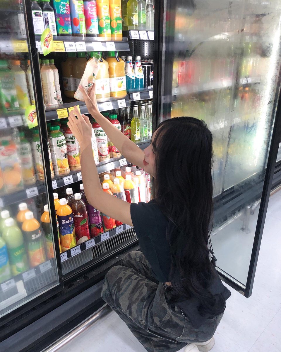 Fern1125592's tweet photo. เหงา🧃 https://t.co/B3V9IXa4iS