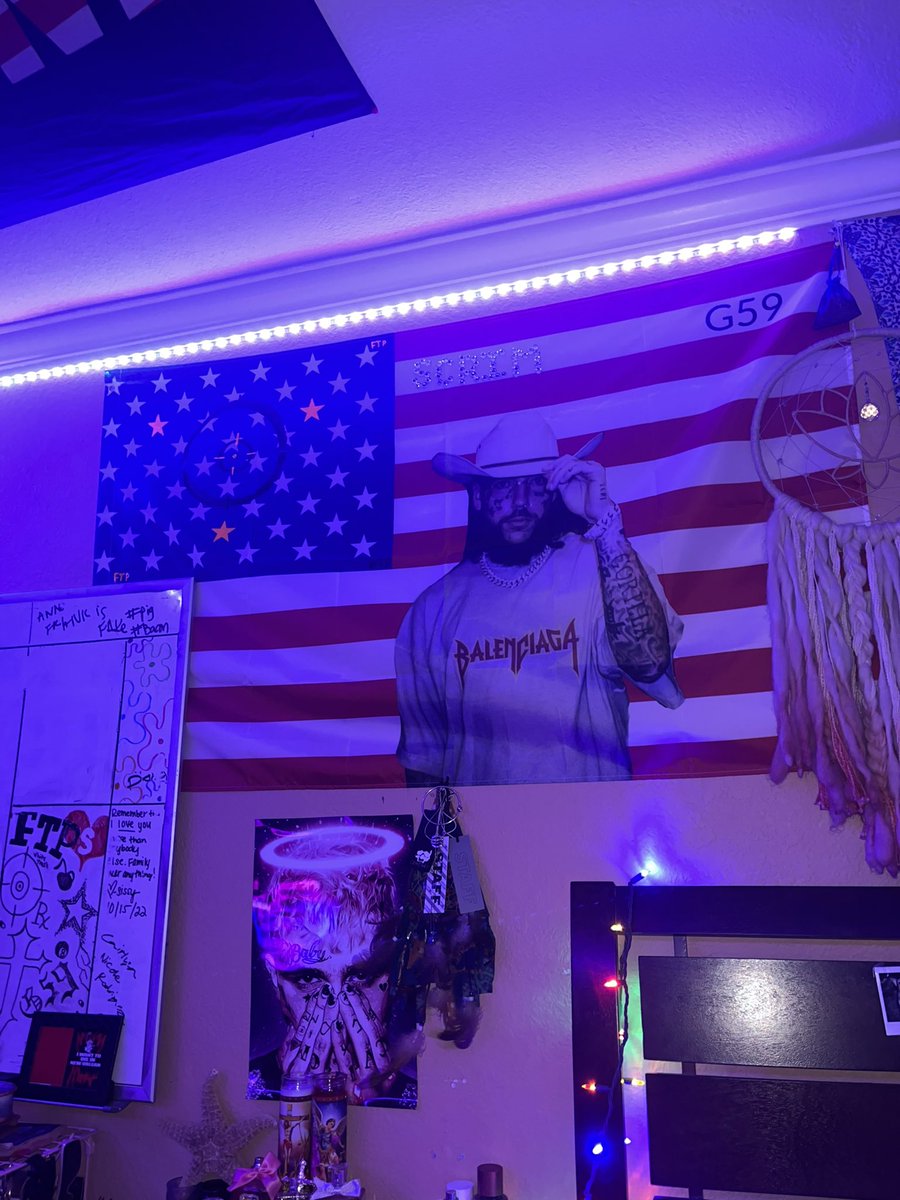 txrr1e's tweet photo. I PLEDGE ALLEGIANCE TO THE FLAG OF THE UNITED STATES OF AMERICA 😍🇺🇸 https://t.co/44AuW8ZshH