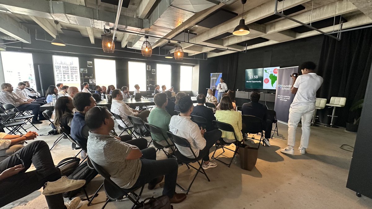 Last week was exciting with 2 great events in Miami and Bogota!

In Bogota, local founders bonded over pizza at our Master VC event with #DueLegal 🤩

In Miami, our COO <a href="/Bellumio/">Demian / bellumio.eth</a> moderated a panel at the #FounderSchoolSummit, bringing together VCs, founders, and entrepreneurs 🚀