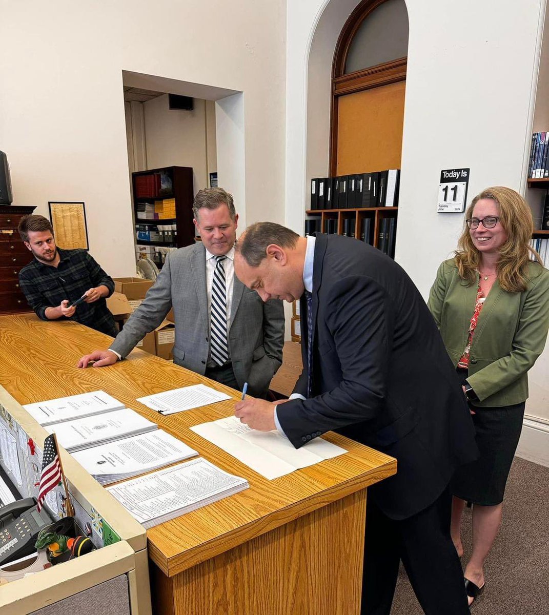 Happy Summer! Here are some of my latest updates on district and State House events! mailchi.mp/jamieeldridge/…