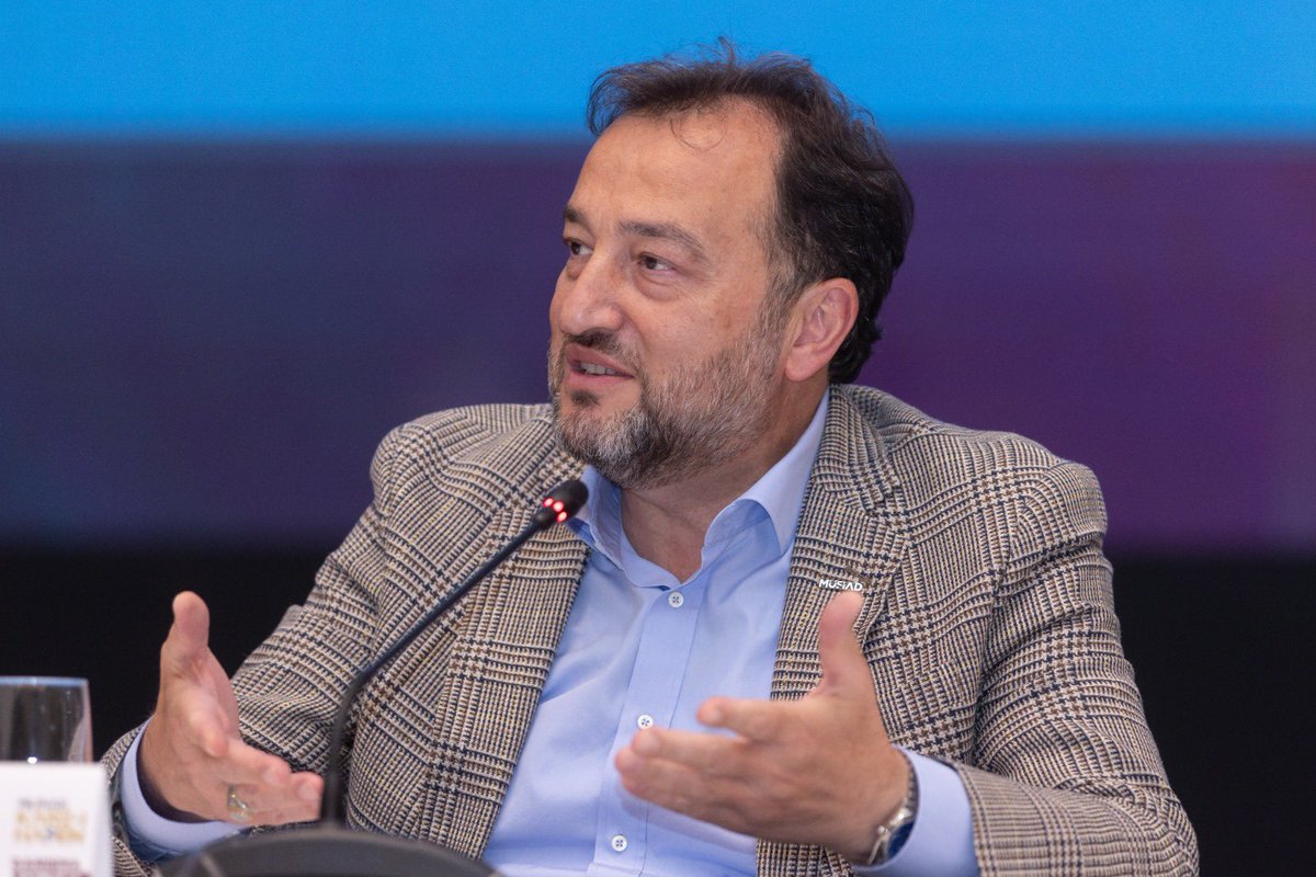 MahmutAsmali's tweet photo. Bugün, Genel Merkezimizde gerçekleşen MÜSİAD Karz-ı Hasen Sandığı (@MUSIADKarzHasen) Danışma Kurulu Toplantısı’na iştirak ettik.

Ortaya koyduğu başarılı projelerle faaliyetlerine devam eden Karz-ı Hasen Sandığımız’dan faydalanan üye sayısı 190'a, kullandırılan fon ise 50 milyon liraya ulaştı. İnşallah sandığımız, önümüzdeki dönemde de ihtiyacı olan iş adamlarımıza faizsiz, Allah rızası için borç verme anlayışını sürdürecek.

Çalışmalarından dolayı MÜSİAD Karz-ı Hasen Sandığı Başkanımız Muhammet Ali Özeken (@mozeken) ve Yönetimini tebrik ediyor, toplantıya katılan Danışma Kurulu üyelerimize teşekkür ediyoruz.

Toplantımız hayırlara vesile olsun.