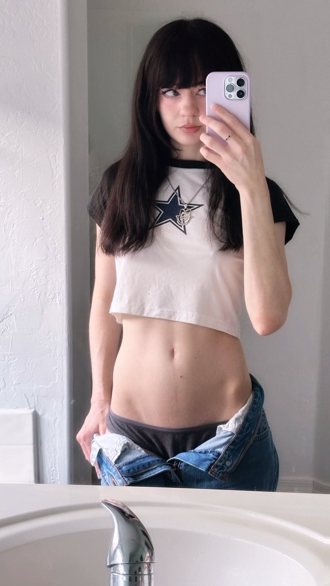 Zelda Sykes-aquaxelf in an intimate setting