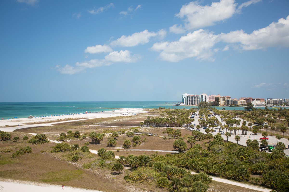 sandkeyresort's tweet photo. Nothing but space to spread out and relax... why would you stay anywhere else?
#resort #crowds #distance #quiet #sandkey #vacation #beach #space https://t.co/NvCgfRpkkK
