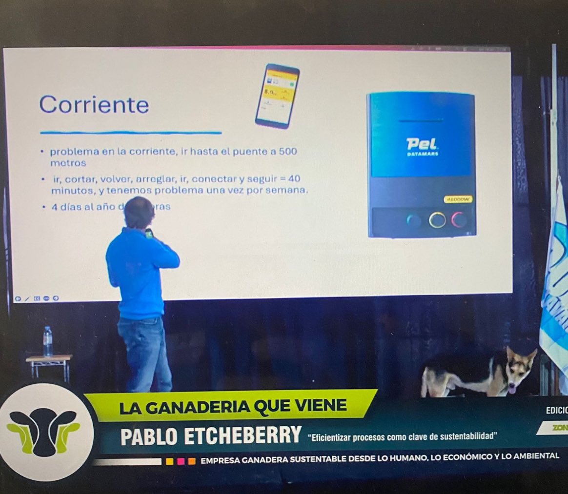 Pablo Etcheberry <a href="/PensAgro/">PensAgro</a> en su excelente última charla , siempre remarcando la importancia de un muy buen electrificador , con potencia de sobra para superar pérdidas.