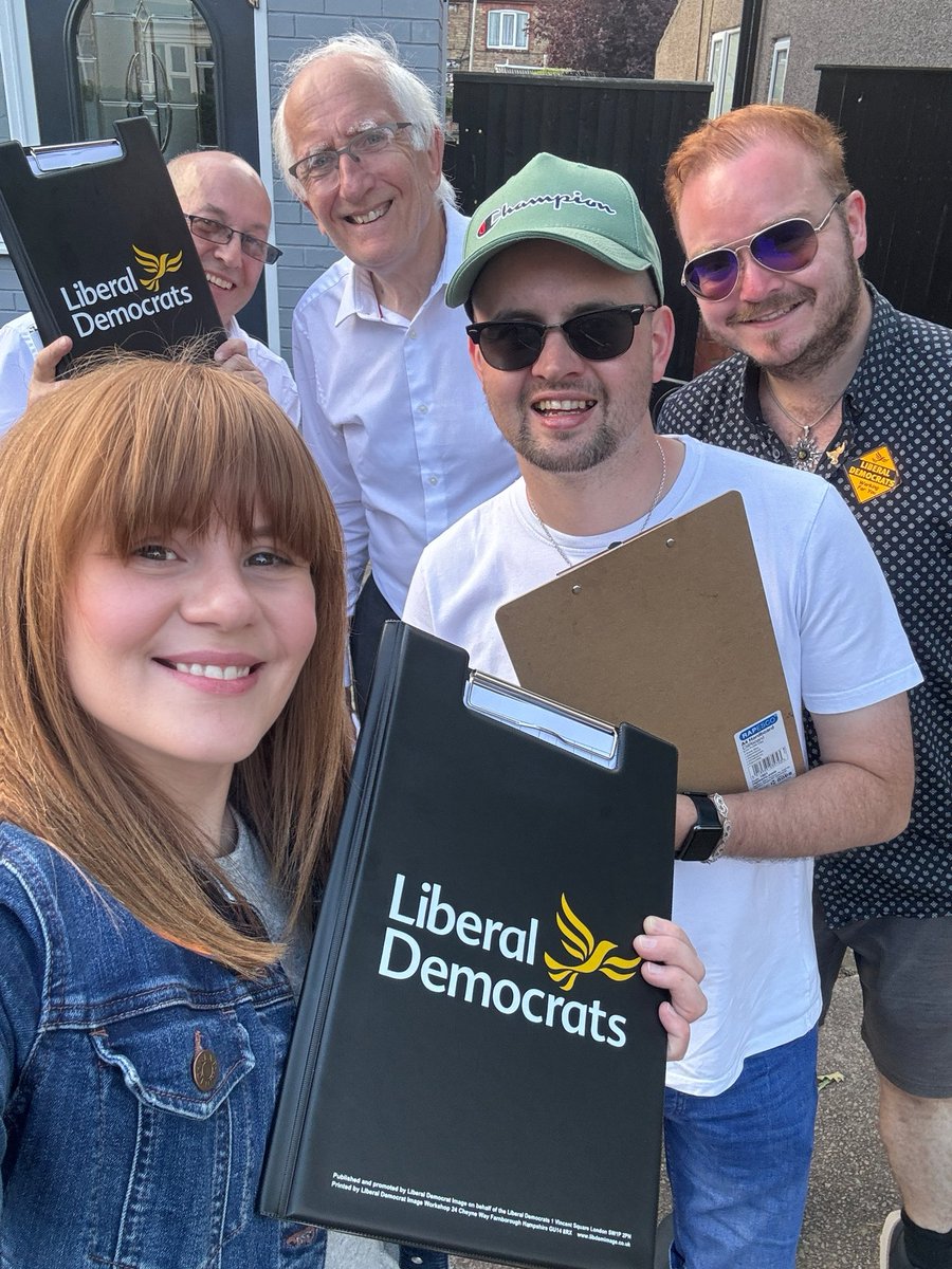 Nicola Aisthorpe 🔶 (@nicoiaaisthorpe) on Twitter photo Team <a href="/LibDems/">Liberal Democrats</a> out in #EastMarsh, collecting signatures for our petition to change NELCs housing policy! We’re calling for stricter rules & stronger enforcement (Selective Licensing + Article 4 Direction) to ensure better housing standards & protect tenants from rogue landlords Team <a href="/LibDems/">Liberal Democrats</a> out in #EastMarsh, collecting signatures for our petition to change NELCs housing policy! We’re calling for stricter rules & stronger enforcement (Selective Licensing + Article 4 Direction) to ensure better housing standards & protect tenants from rogue landlords