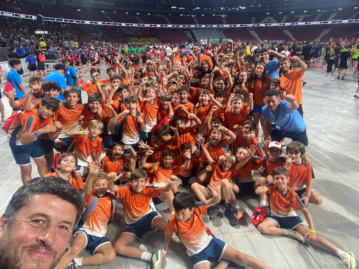rsierramorales's tweet photo. @GSDcdeportivo presente en la inauguración oficial de la @madcupofficial en el @Metropolitano 
Que grandes que somos movimiento naranja GSD !! https://t.co/UZaQcybyCD