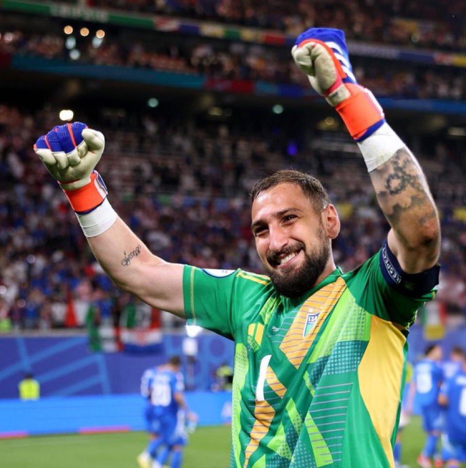 Footballdayy10's tweet image. #EURO2024 : Gigio Donnarumma l'a encore prouvé ! C'est bien lui le meilleur gardien au Monde !

🇮🇹✨