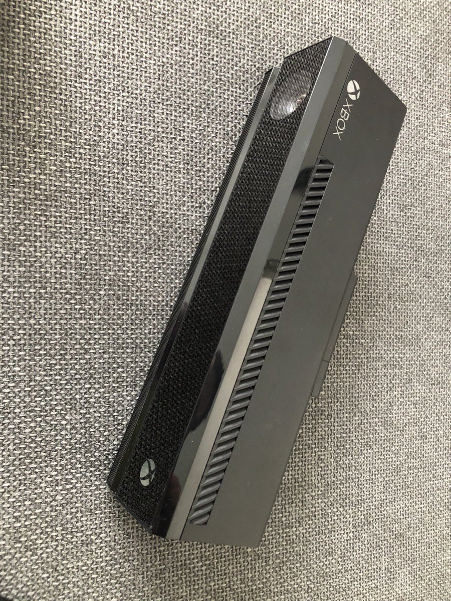 Banzai_Edition's tweet image. Kinect modifié dispo et compatible toute les xbox one et pc pour les scan d’impression 3D. Me MP pour plus d’info #xboxone #kinect #impression3d