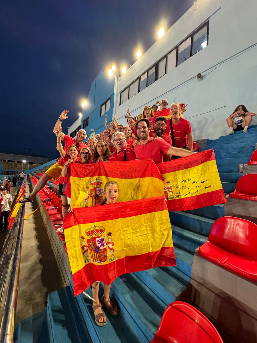 Secció de Waterpolo de la UE Horta tweet media