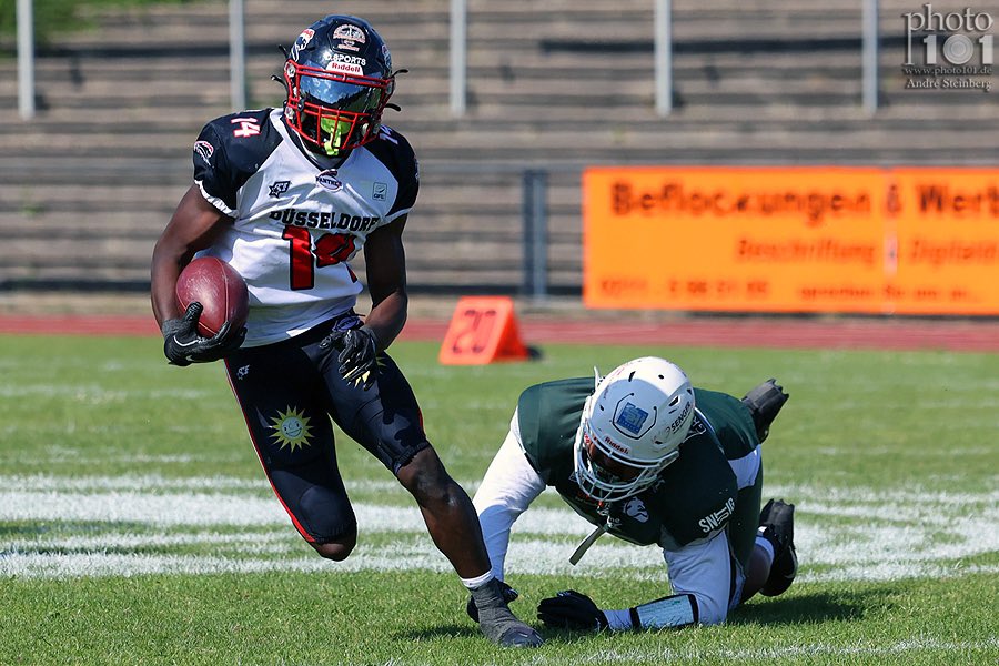 So far...

Pre Season
Game 1: 4-95-2 TD

Regular Season
Game 1: 4-79
Game 2: 7-136-TD
Game 3: 8-146-TD, 1-6-TD

Regular Season Totals
Receiving: 19-361-2TD
Rushing: 1-6-TD