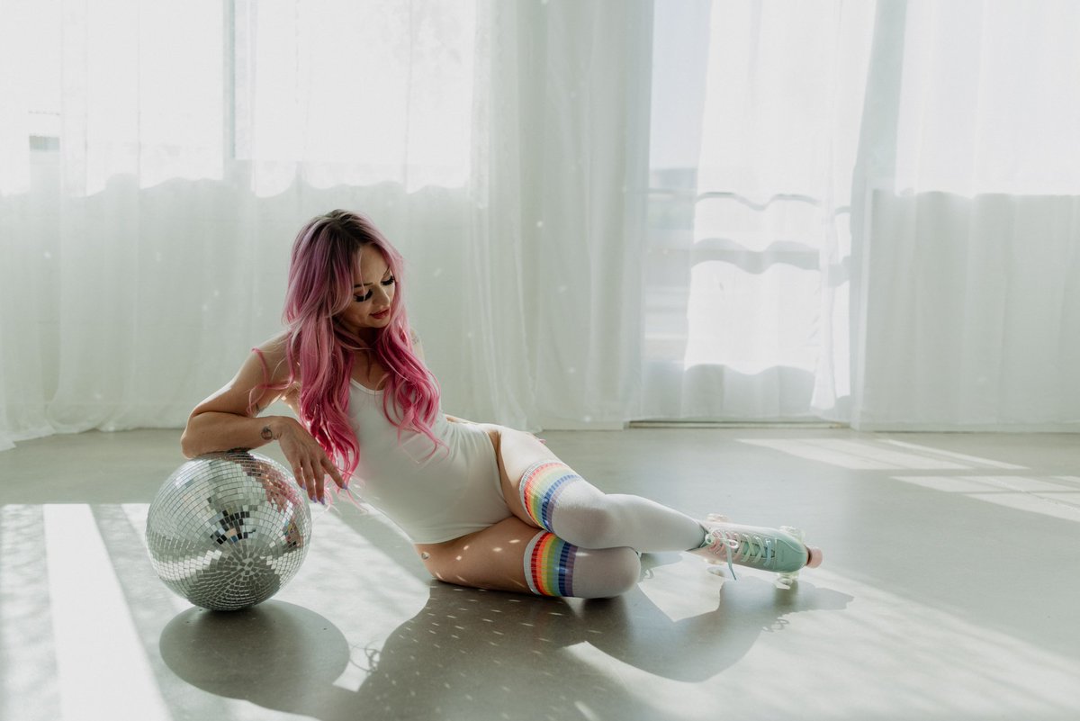 Fun new posts! I needed brightness and amazing energy. She was perfection!