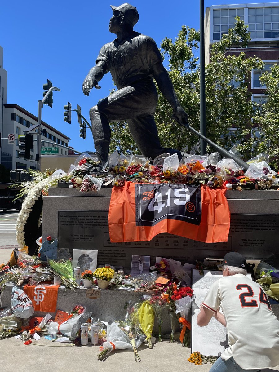 JohnSheaHey's tweet photo. At Willie Mays Plaza https://t.co/XRMtqgOVFA
