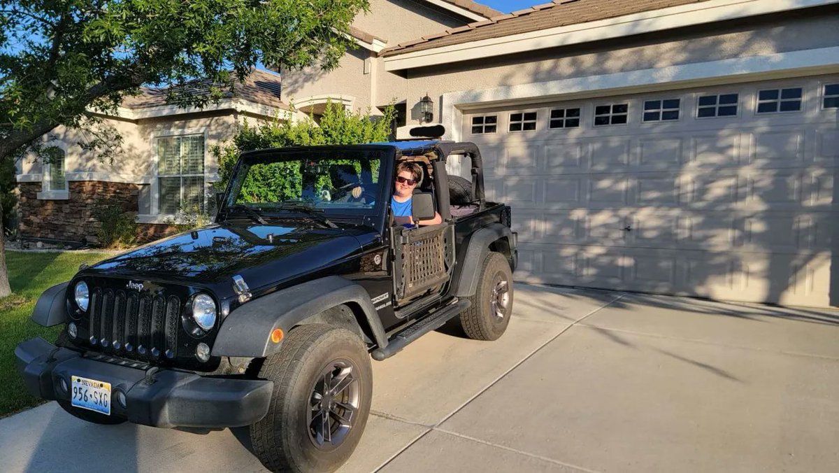 JaxFuiRacing's tweet photo. Get those rubber ducks out! Aaron Shugol considers himself "THAT Jeep Driver" on the road, definitely filling all the stereotypes. A lacrosse player outside of racing, @AaronShugol scored an impressive 12 goals and 9 assists in only one season. https://t.co/X1jorucMPs