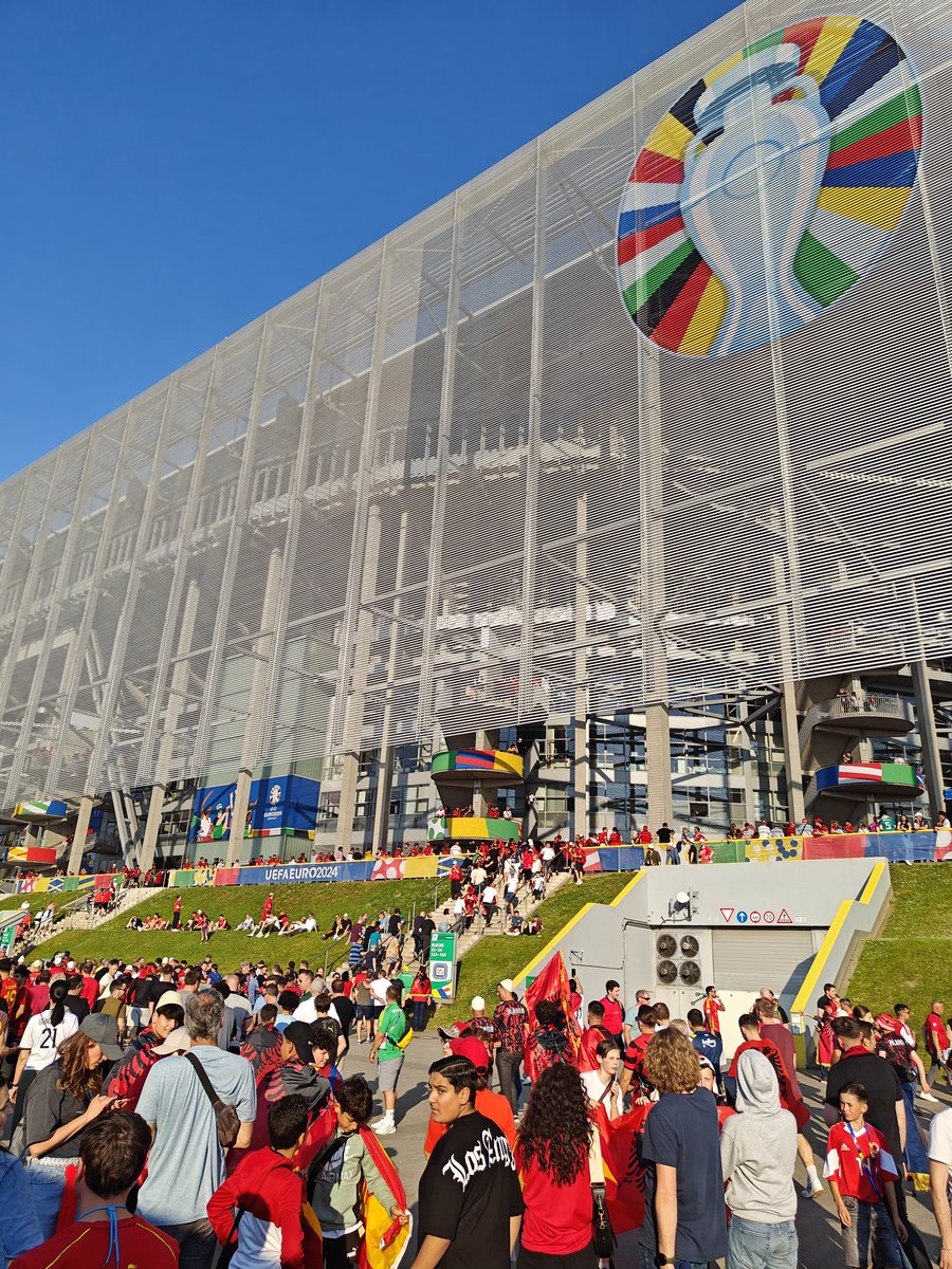 afca_niels1992's tweet photo. 📍 Merkur Spiel-Arena
⚽ Albanië 🇦🇱 - Spanje 🇪🇸 (0-1)
📆 24 juni 2024
🏆 EURO 2024
🇩🇪
#groundhop #euro2024 #albspa https://t.co/kQh0VRJk2b