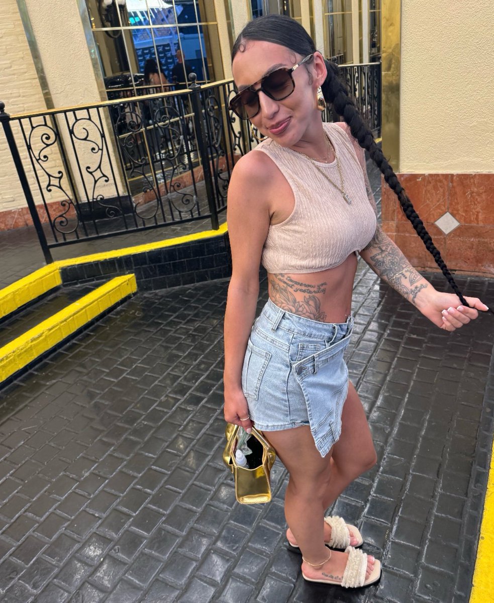 EvelynRaps's tweet image. Selfie dump🫶🏽