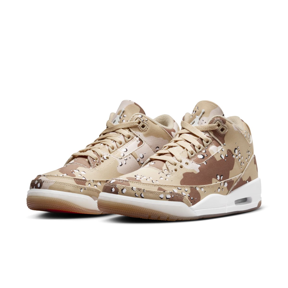SOLELINKS's tweet photo. Official Images: WNBA x Air Jordan 3 Retro 'Desert Camo' https://t.co/Extck7Adlw