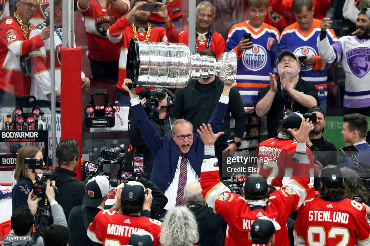 GettySport's tweet image. LIFT IT UP, COACH!!! 🏆

THE FLORIDA PANTHERS ARE STANLEY CUP CHAMPS!

@FlaPanthers @NHL #TimeToHunt #StanleyCup #NHL 

📸: @ElsaGarrison