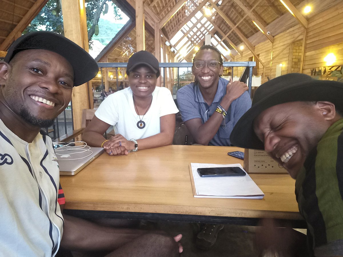 The living maestro <a href="/AbramzTekya/">Abramz Tekya</a> shared his wisdom with us.thank you much chief for the kindness and wishing us well by sharing how we can do it to improve our selves as filmmakers. <a href="/EveMuyanja/">Punk Young Writer</a>