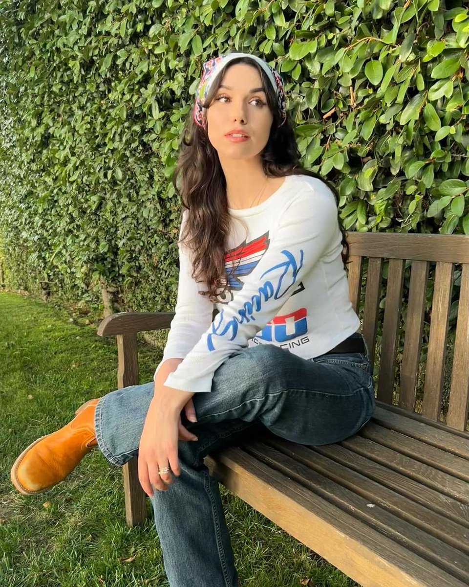 JonnyLeTran5's tweet photo. Blessing your timeline with Grace Caroline Currey 😍 #GraceFulton #GraceCarolineCurrey #Shazam #ShazamFuryoftheGods #FallMovie #AnnabelleCreation #PaintedHorses #VampireDad #beautiful https://t.co/QLoMsakybE