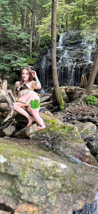 Whoever said don&rsquo;t go chasing waterfalls, don&rsquo;t listen they lied 😂 https://t.co/ot409hNgDE