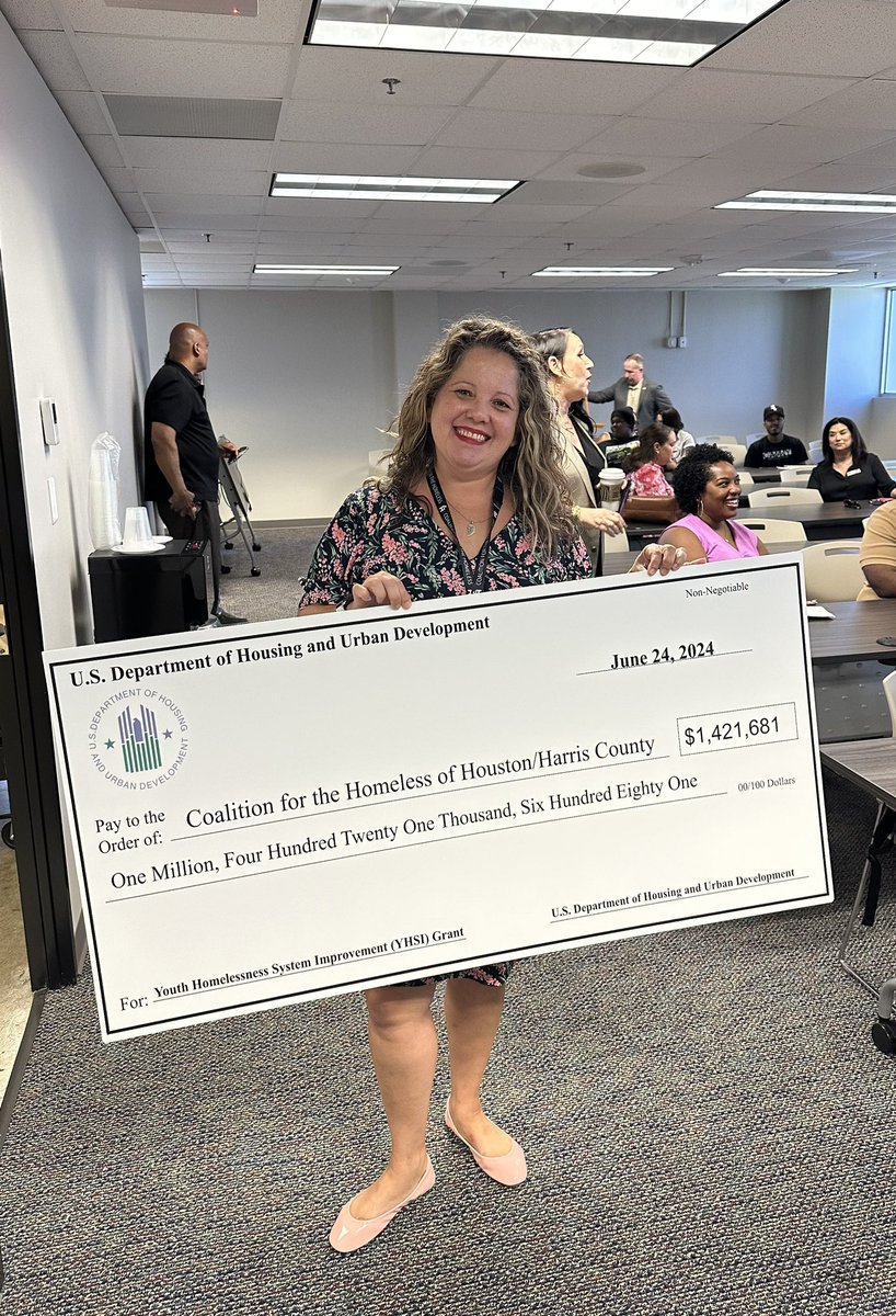 Proud of <a href="/HomelessHOU/">Coalition for the Homeless</a> &amp; <a href="/thewayhomehou/">The Way Home</a> #yhsigrant #endhomelessness #houston #thewayhomehou #houstonstrong #endyouthhomelessness