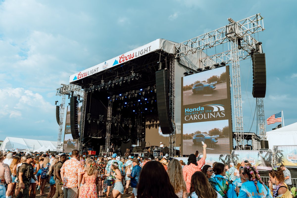 g2_structures's tweet image. 07.06-09 | Carolina Country Music Fest | Myrtle Beach, SC 

📸: @artbysoto