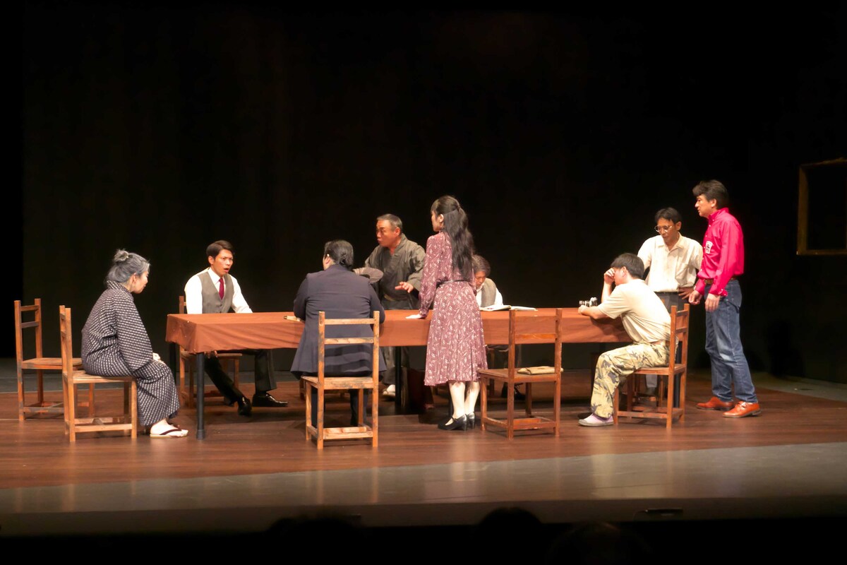 おきなわ芸術文化の箱が代表作「9人の迷える沖縄人」を北海道で（コメントあり）
natalie.mu/stage/news/577…