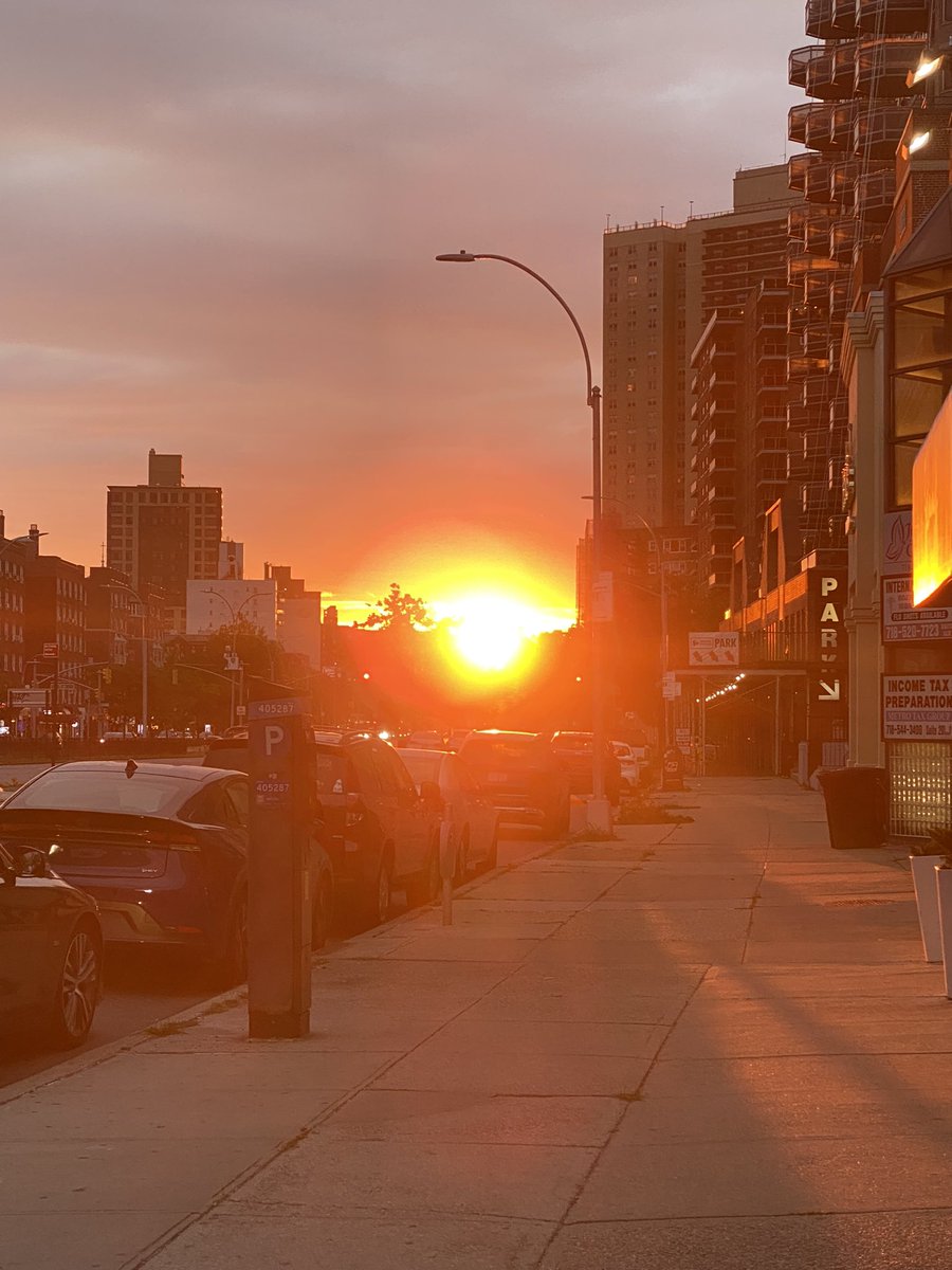 EdwinRiv30's tweet photo. sunset 🤪 https://t.co/zE7GJF0tlP
