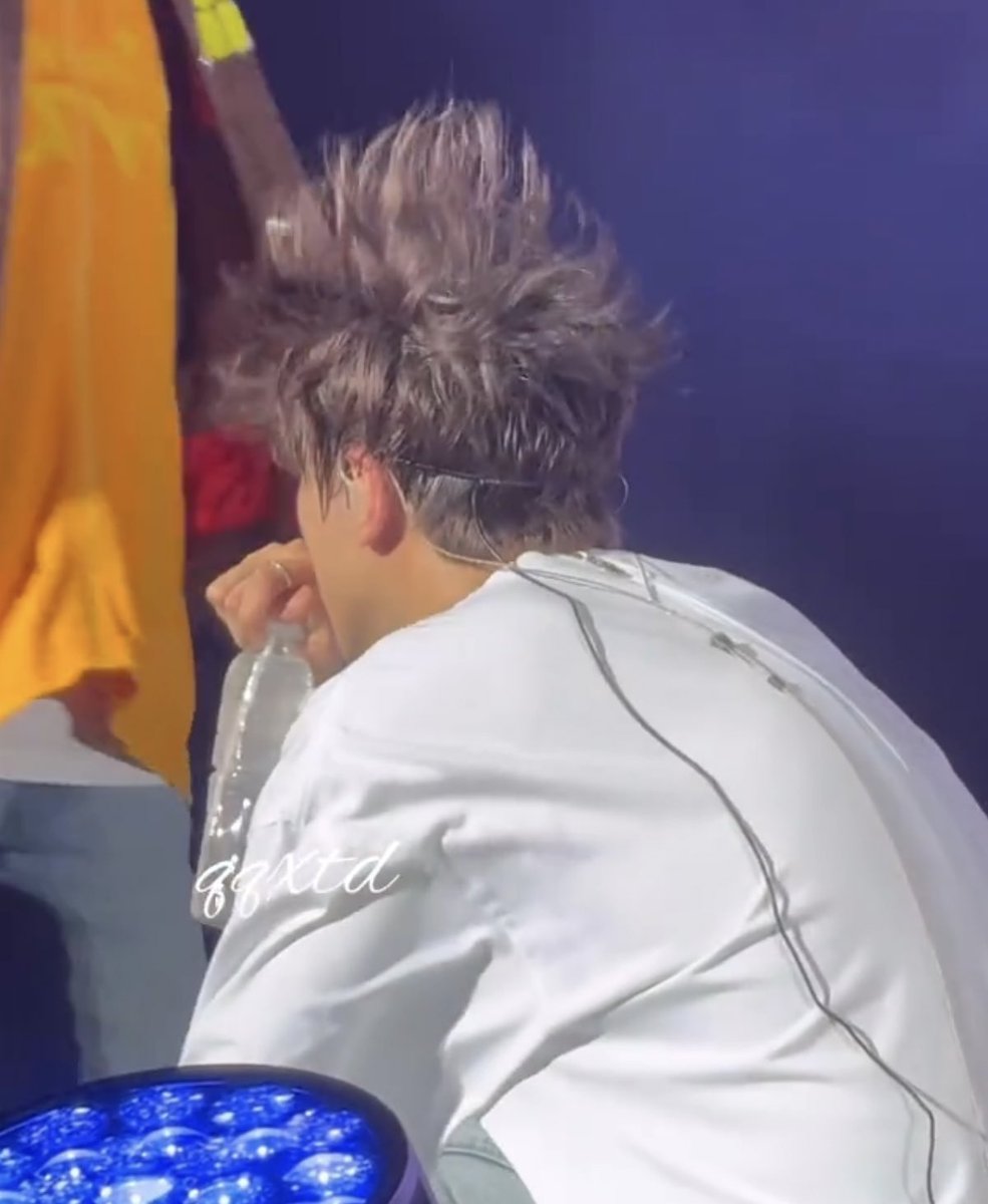 hcmom06's tweet photo. 뒷모습기여웤ㅋㅋ ㅋㅋㅋ https://t.co/qtukN1tvoI