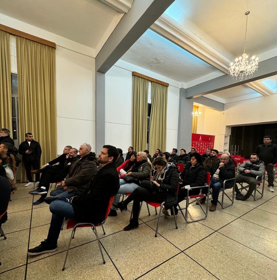 🎈 En el día de la fecha, asumió la Asamblea de Representantes y serán 13 las y los integrantes de nuestro espacio que formarán parte de la misma 👇 

📑 Iván Iseb, Rubén Niño, Mauricio Quintanar Baquero, Claudio Pujol, Andrea Nocefaro, Florencia Cabrera, Augusto Carzoglio,