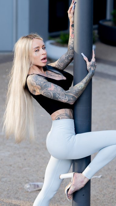 The camera told me to imagine that gravity works in such a way that I'm being pulled toward the pole