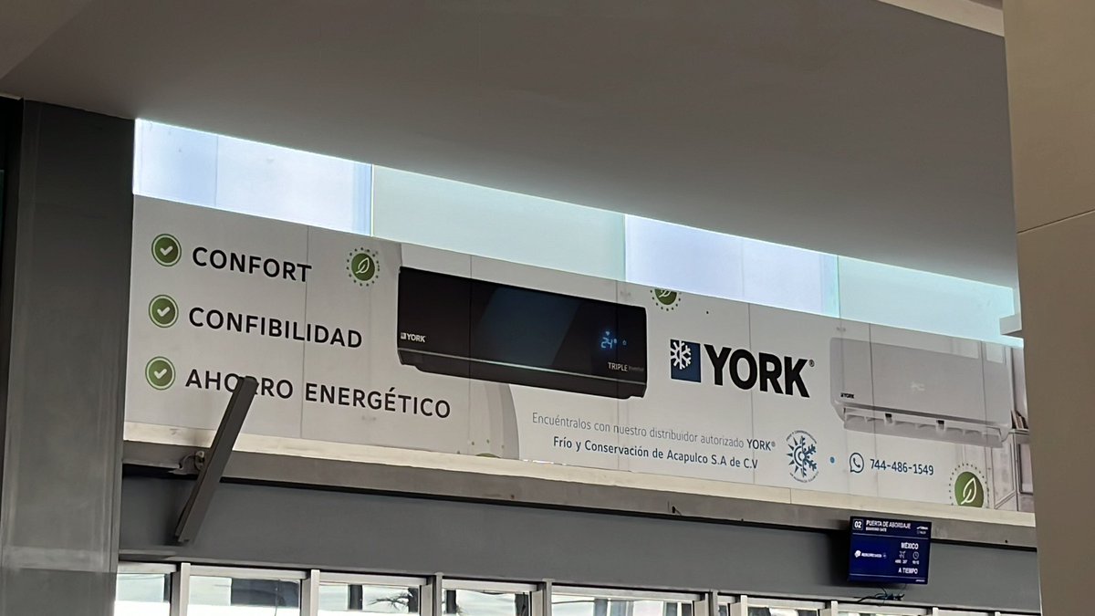manuelalvarezo's tweet photo. @OMAeropuertos puedes preguntarle a uno de tus anunciantes si te puede ayudar a componer el aire acondicionado en el aeropuerto de #Acapulco https://t.co/IJeop02JRd