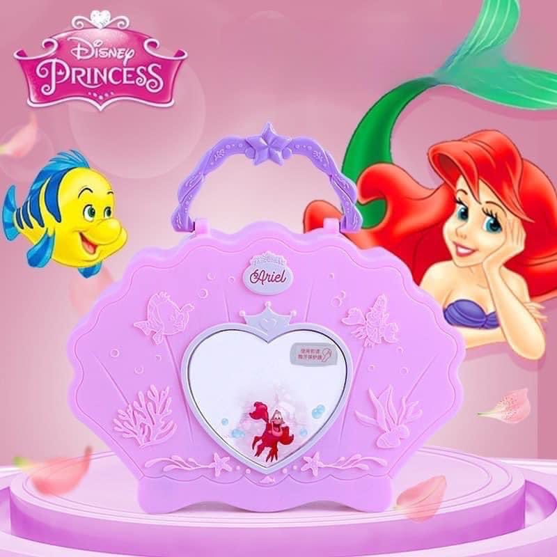 ABookCastle's tweet image. Disney Little Mermaid Princess Make up Set

เอาใจเด็กๆกับเซ็ตเครื่องสำอางค์เมอเมดรุ่นกระเป๋าเปลือกหอย 💄💋 งานแท้ 100%
ปลอดสารพิษ มีมาตรฐาน ปลอดภัยสำหรับเด็กๆ
เหมาะสำหรับเด็ก 3 ปีขึ้นไป

** ควรทดสอบเครื่องสำอางค์ใต้ท้องแขนก่อนใช้ เพื่อหลีกเลี่ยงการแพ้ ** 

ราคา 339฿ ส่งฟรี!!