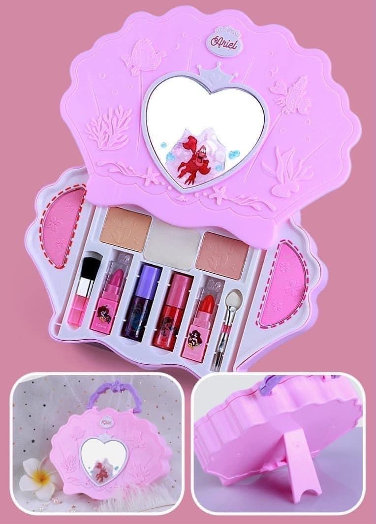 ABookCastle's tweet image. Disney Little Mermaid Princess Make up Set

เอาใจเด็กๆกับเซ็ตเครื่องสำอางค์เมอเมดรุ่นกระเป๋าเปลือกหอย 💄💋 งานแท้ 100%
ปลอดสารพิษ มีมาตรฐาน ปลอดภัยสำหรับเด็กๆ
เหมาะสำหรับเด็ก 3 ปีขึ้นไป

** ควรทดสอบเครื่องสำอางค์ใต้ท้องแขนก่อนใช้ เพื่อหลีกเลี่ยงการแพ้ ** 

ราคา 339฿ ส่งฟรี!!