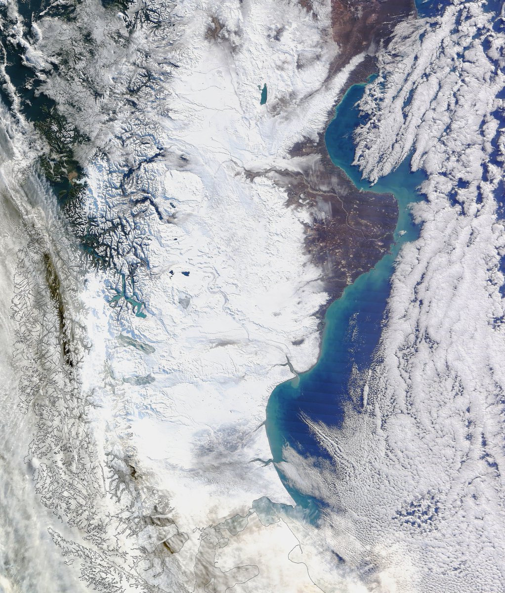 lagocardiel's tweet photo. Por la mañana con cielo prácticamente despejado, el extremo sur patagónico nevado. @Imagen_Arg @SMN_Argentina 

📷 24 de junio 2024
🛰️ satélite Terra https://t.co/C0bLzul58L