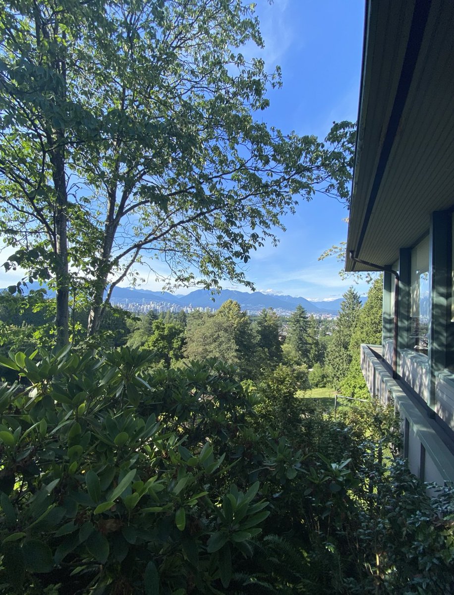 Turned out to be another gorgeous day for dinner!