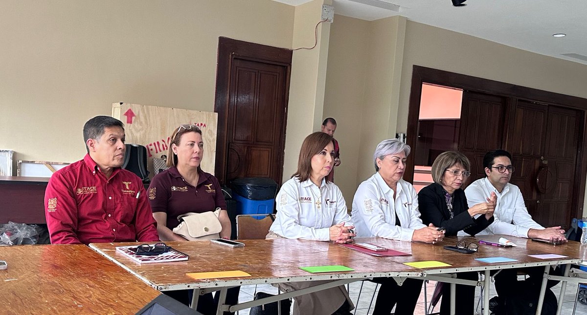 ITACETam's tweet photo. El día de hoy dio el arranque la presentación del Diseño del Programa de Fortalecimiento Académico del #ITACE.
El inicio formal de las mesas de trabajo lo encabezó la directora general Dra. Claudia Anaya Alvarado junto a directivos de los cuatro planteles. https://t.co/9TgbVsYAIU