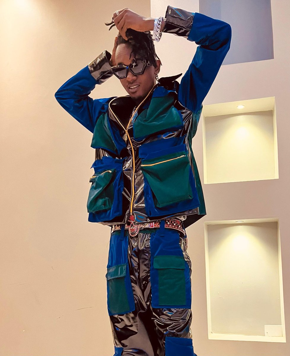 Another brand new hit from <a href="/vallymusicug/">H.E VALLY MUSIC</a>  👇👇👇👇
youtu.be/MW9UfPbBwwg?si…