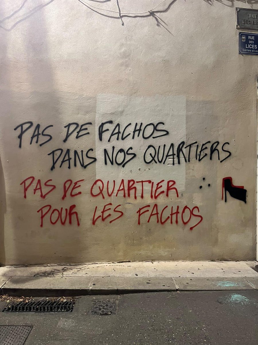 Radical Graffiti tweet media