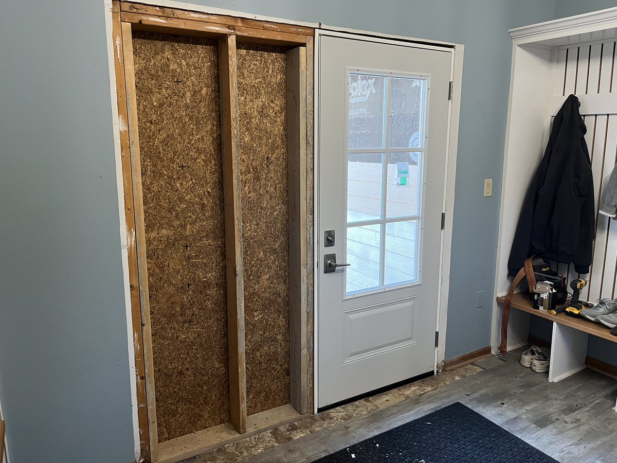 All in a day’s work… <a href="/Derick_Fabert/">Derick Fabert</a> ‘s work, not mine 💁🏻‍♀️ LOVE my red door and can’t wait to see the new siding!