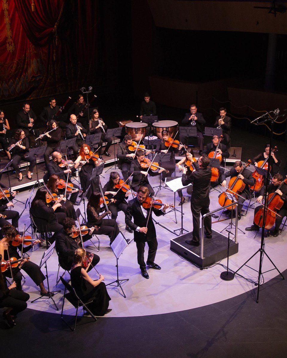 Felíz de anunciar mi regreso a Europa esta vez al frente de la Orquesta #CamerataDeCastillaLaMancha para abrir el festival internacional de guitarra <a href="/GuitarraPetrer/">Fest. Guitar. Petrer</a> !