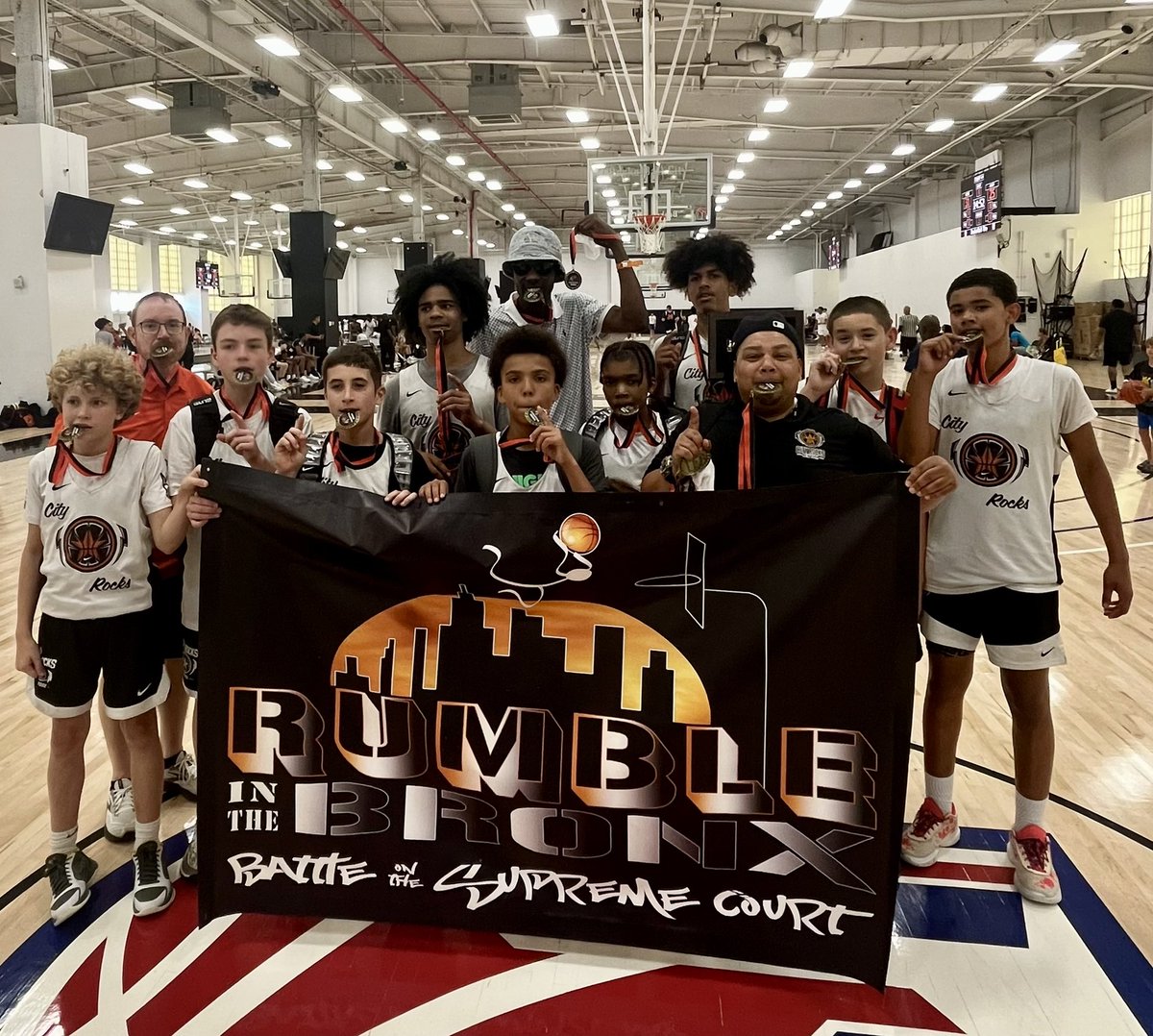 RUMBLE in the BRONX tweet media