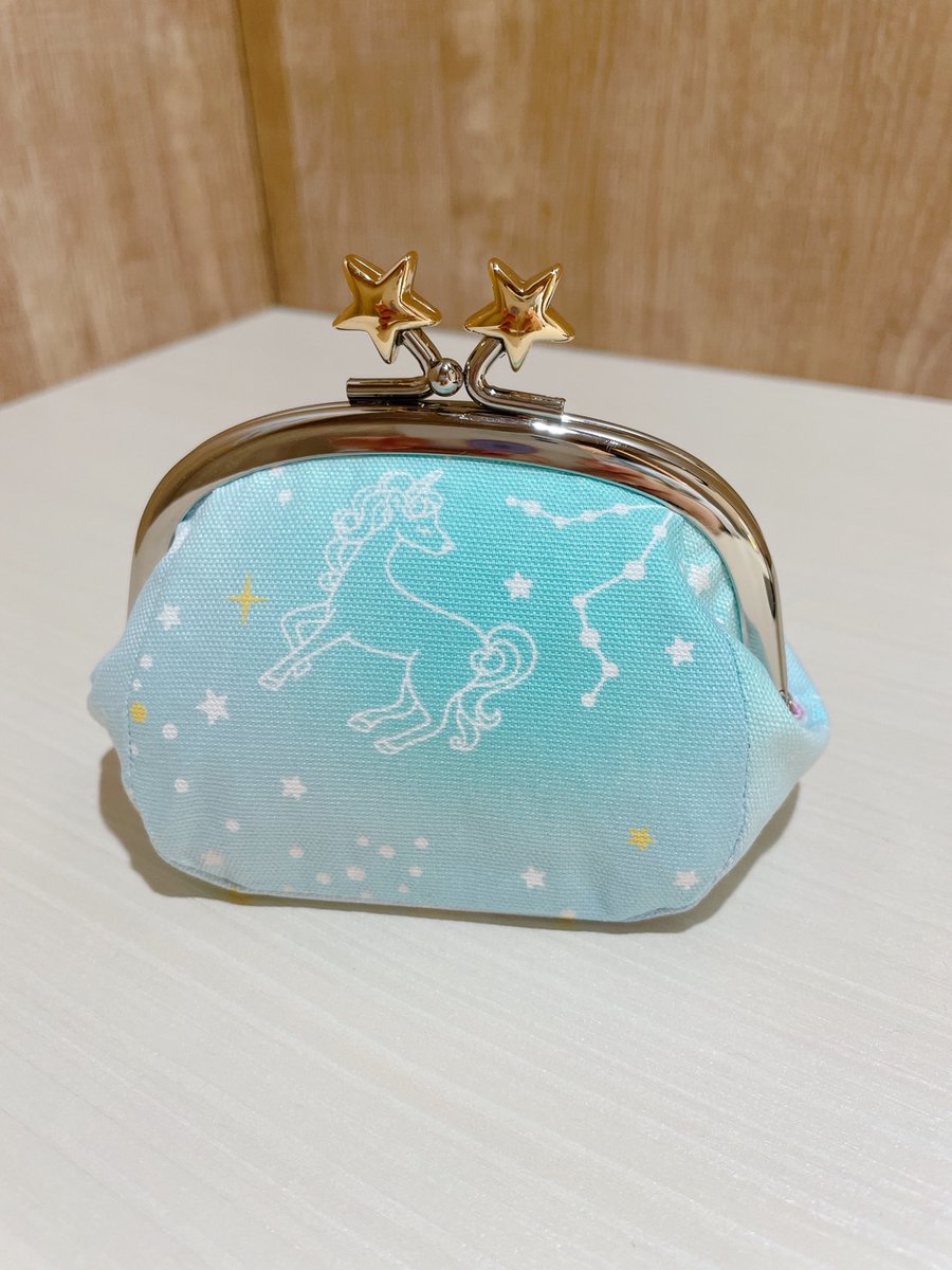 Horoskopski's tweet image. 本日、月は水瓶座にあり♒
新月じゃないけど新しいお知らせ🤩

星に願いをかけるのにぴったり・ゆめかわ夏の　#アストロダイサー　が椋鳥小屋さんから入荷いたしました💙
新作のブルーラメアストロダイスとセットで7/1より販売開始いたします。最短で七夕頃お届けします！
詳細はもう少しお待ちを😇💫