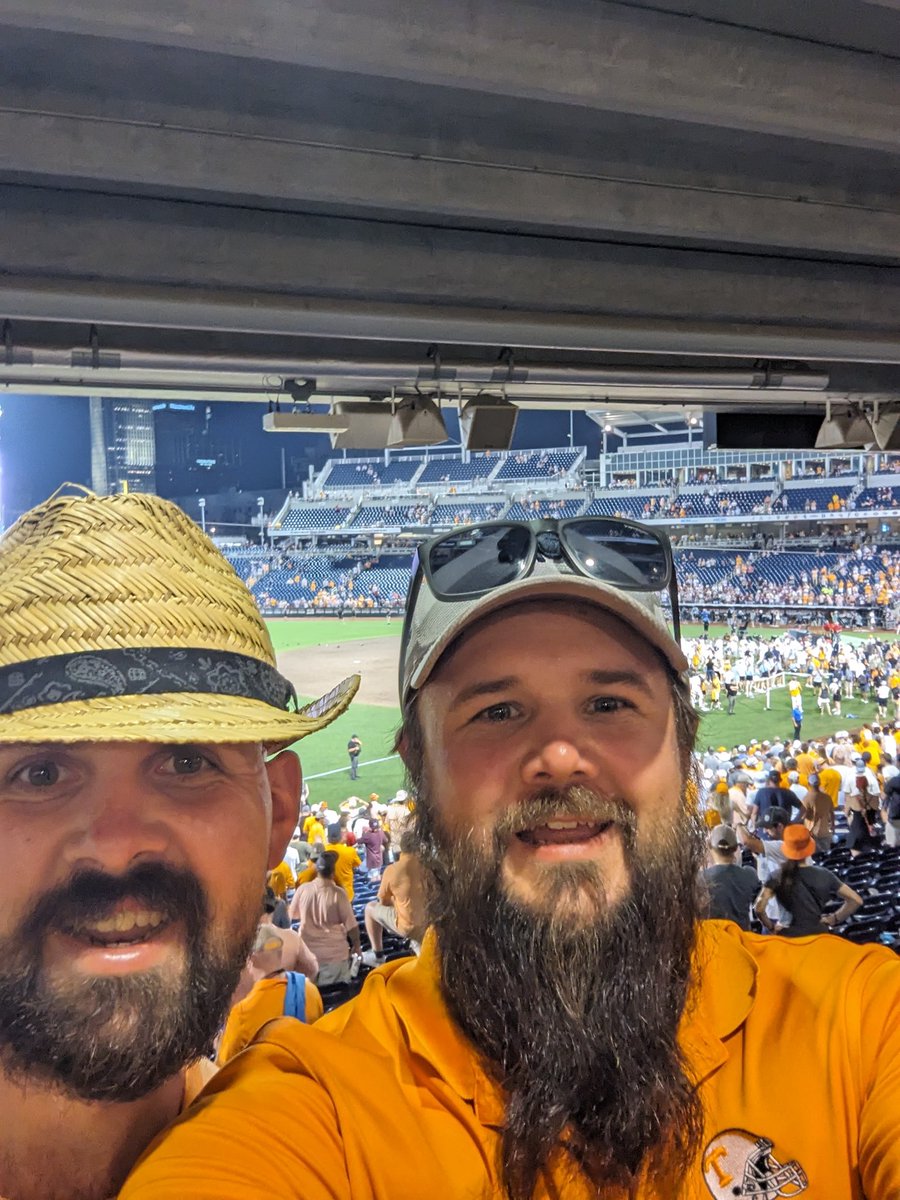 tswtwo's tweet image. No one can ever take tonight away.
So happy that my brother and I got to enjoy this journey together