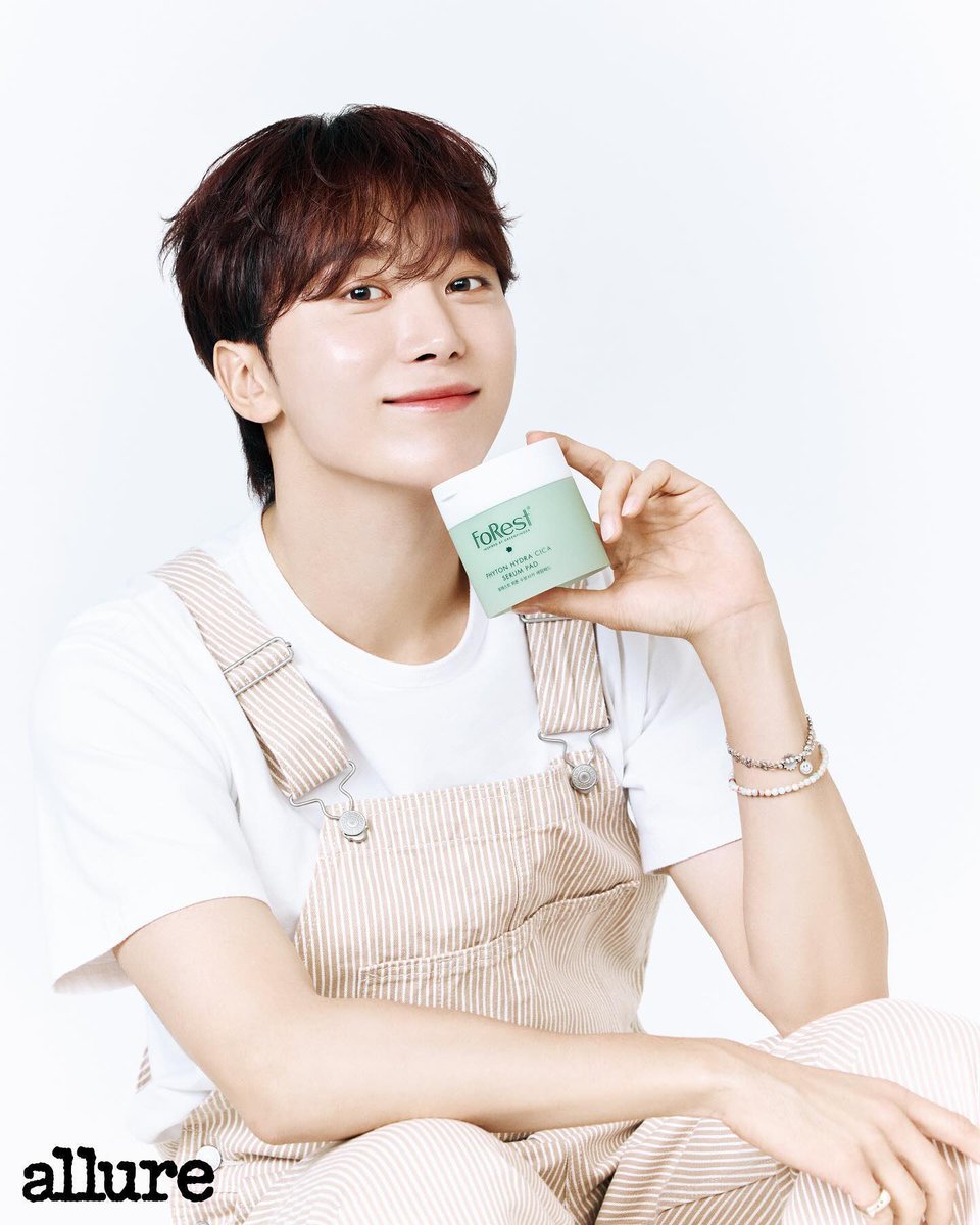 Seungkwan. tweet media