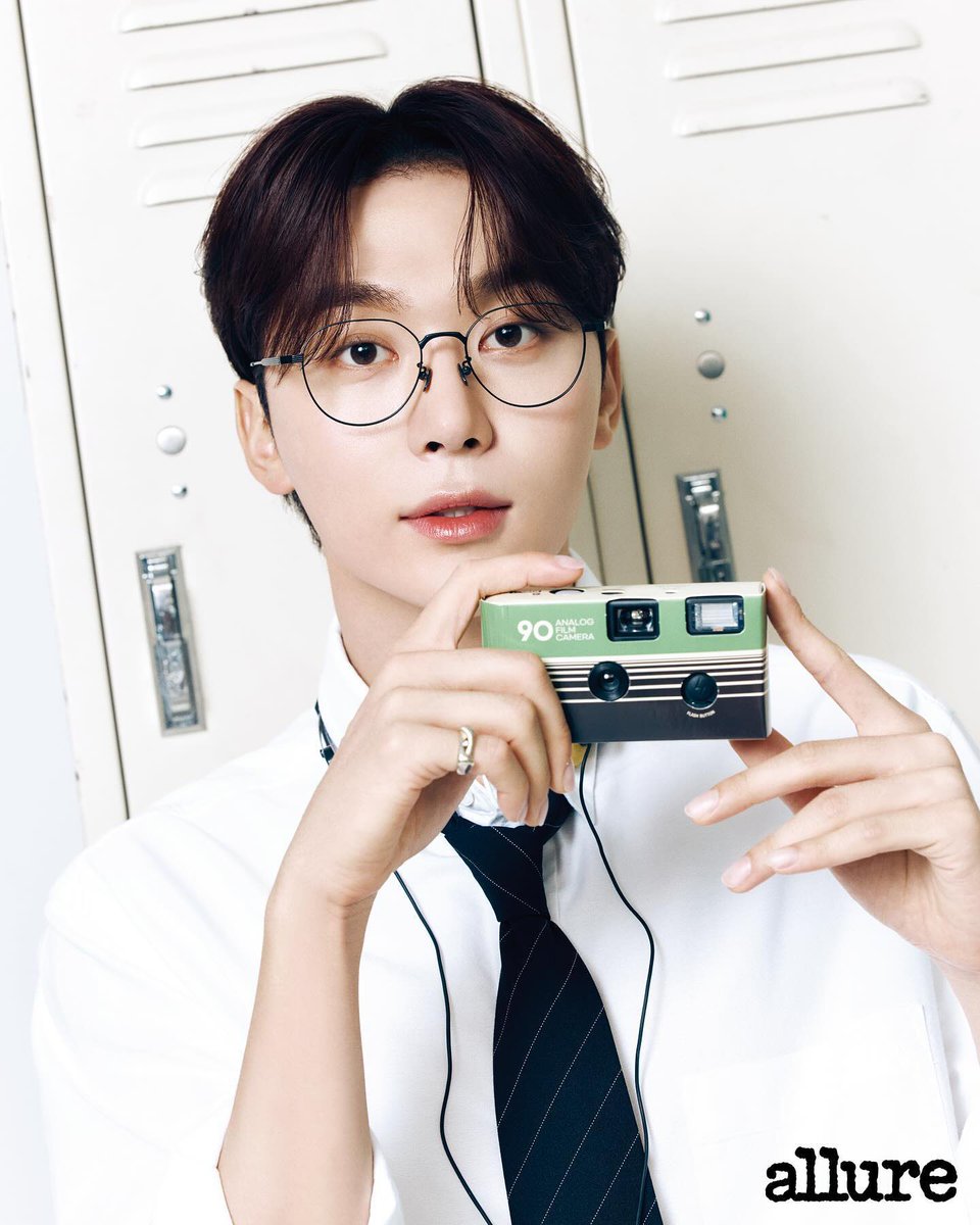 Seungkwan. tweet media