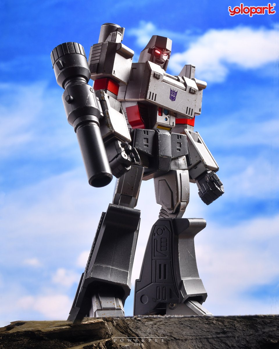 yolopark's tweet photo. 🙌 A big thank you to  Perry Chua for capturing these fantastic images of our Transformer products! Both the AMK G1 Optimus Prime and Megatron are exuding a really cool vibe. ✨

 #Transformers #OptimusPrime #Megatron #FanPics #YOLOPARK #Toys📸 https://t.co/kXLYlDJkUY
