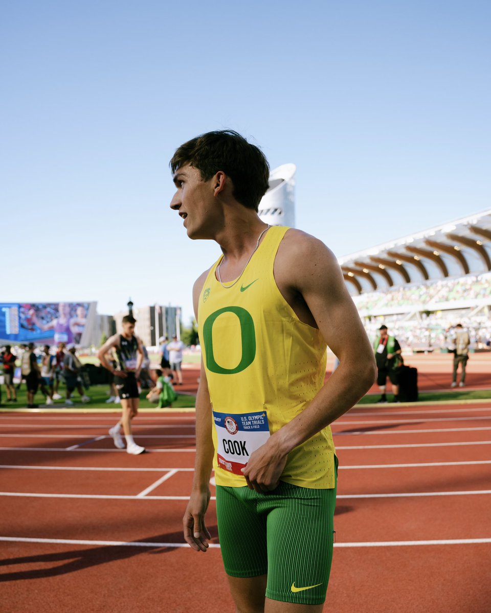OregonTF's tweet image. What. A. Run.

Elliott Cook lowers his PB to 3:33.84 (No. 2 all-time at Oregon‼️), finishes eighth in the #TrackFieldTrials24 1500 final.

#GoDucks x @ecook226